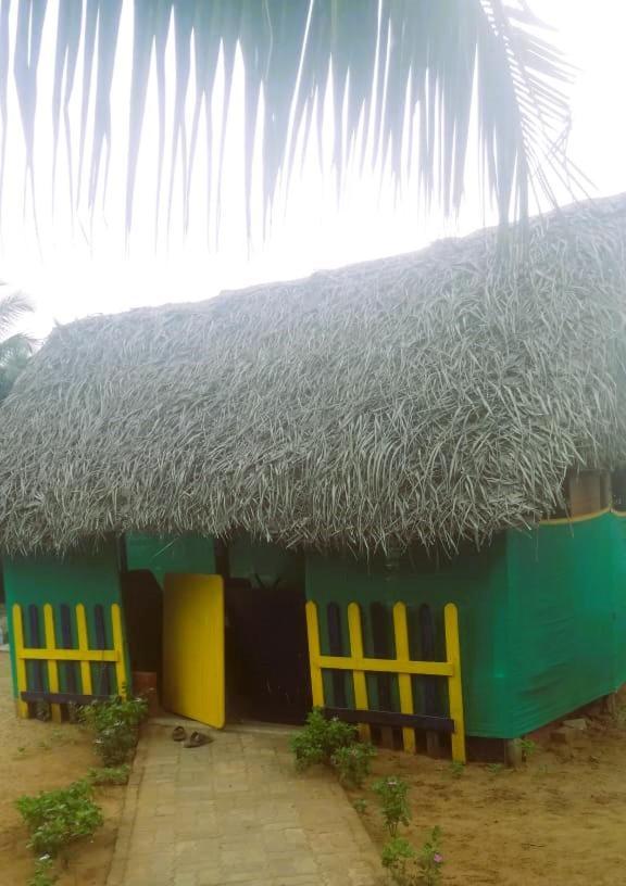 Chan Beach Resort Bahur Bagian luar foto