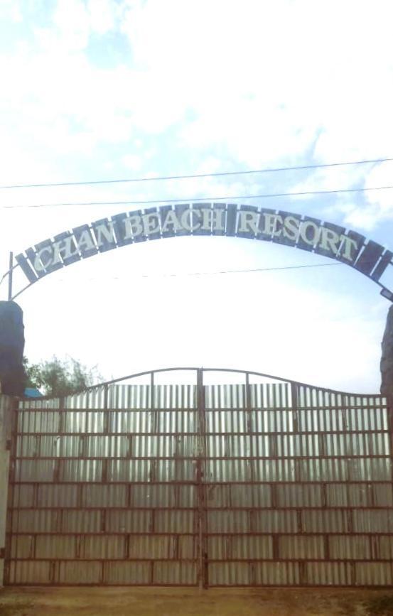 Chan Beach Resort Bahur Bagian luar foto