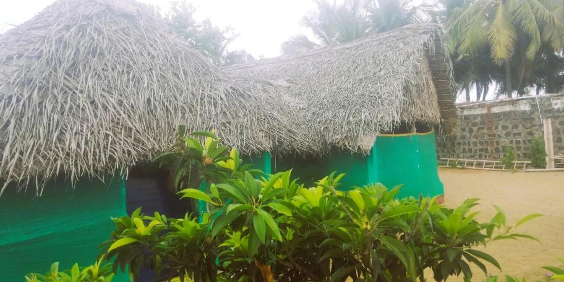 Chan Beach Resort Bahur Bagian luar foto